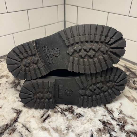 Black timberlands size 3.5 - Picture 6 of 8